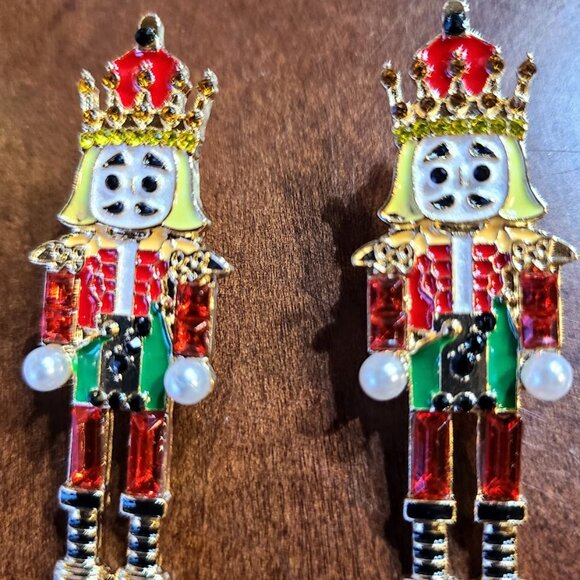 Nutcracker Earrings Womens Ladies Red Fashion Xmas Holiday Christmas Jewelry - Picture 3 of 8